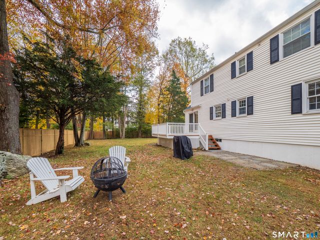 46 Crest Road, Ridgefield, CT 06877