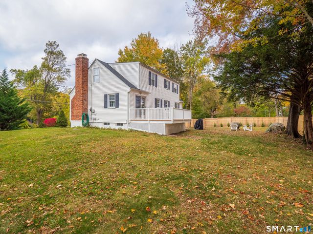 46 Crest Road, Ridgefield, CT 06877