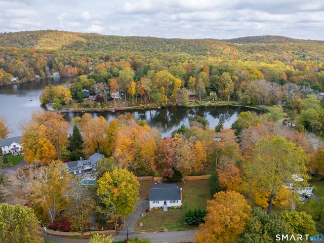 46 Crest Road, Ridgefield, CT 06877