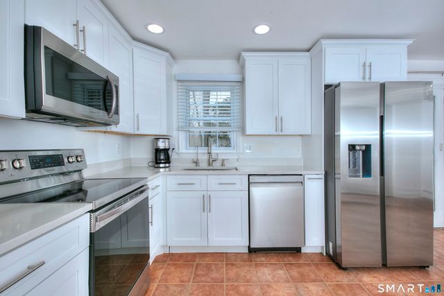 46 Crest Road, Ridgefield, CT 06877