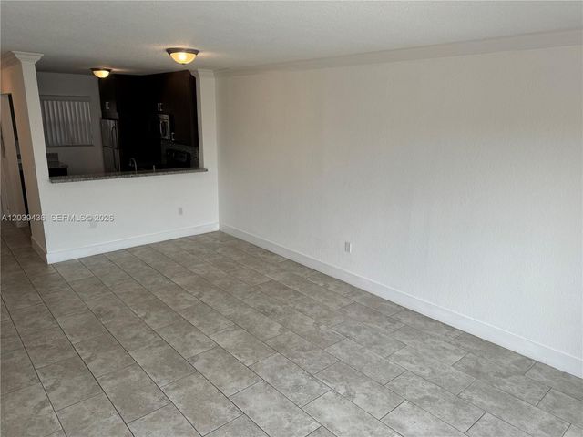 365 NE 125th St 402, North Miami, FL 33161
