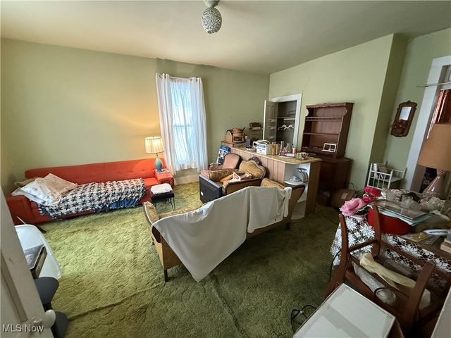 507 W 3rd Street, Uhrichsville, OH 44683