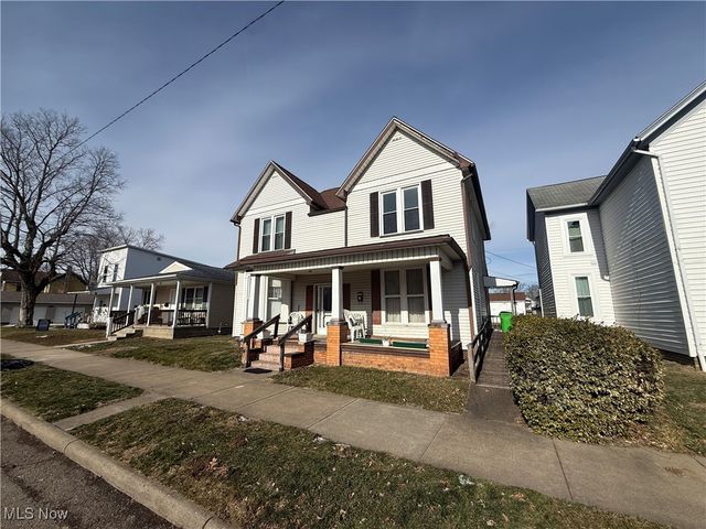 507 W 3rd Street, Uhrichsville, OH 44683