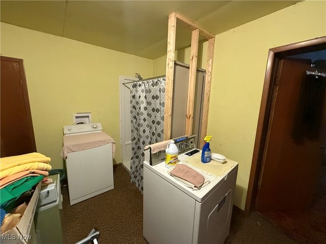 507 W 3rd Street, Uhrichsville, OH 44683