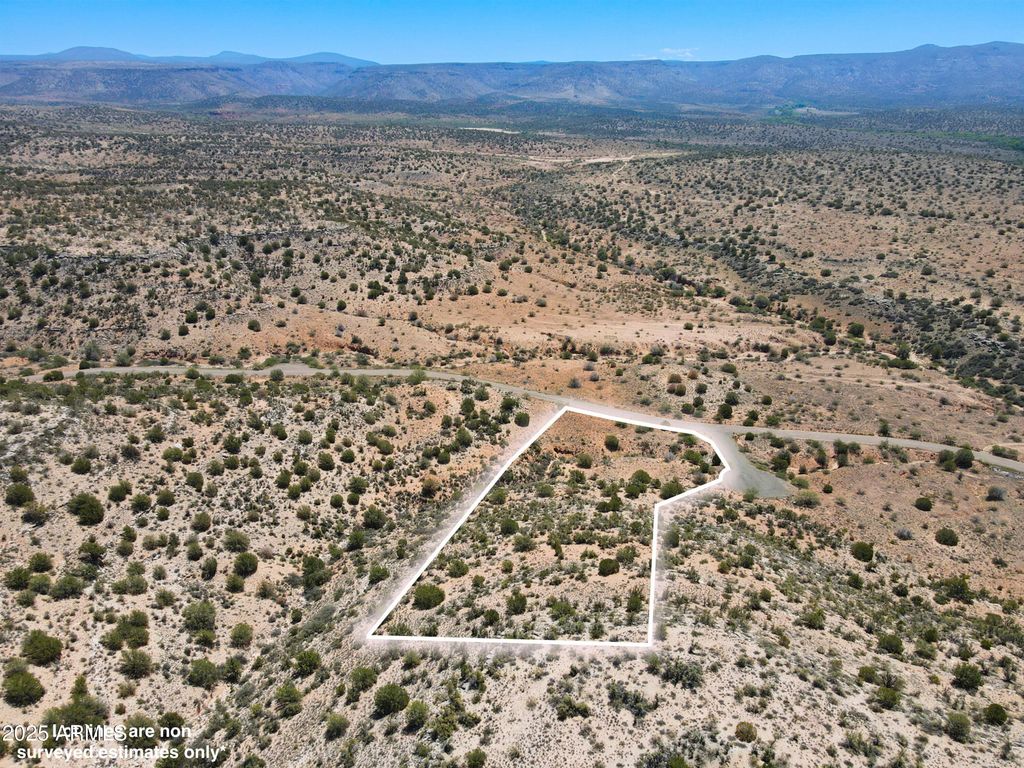 4890 E Falcon View Court 154, Rimrock, AZ 86335