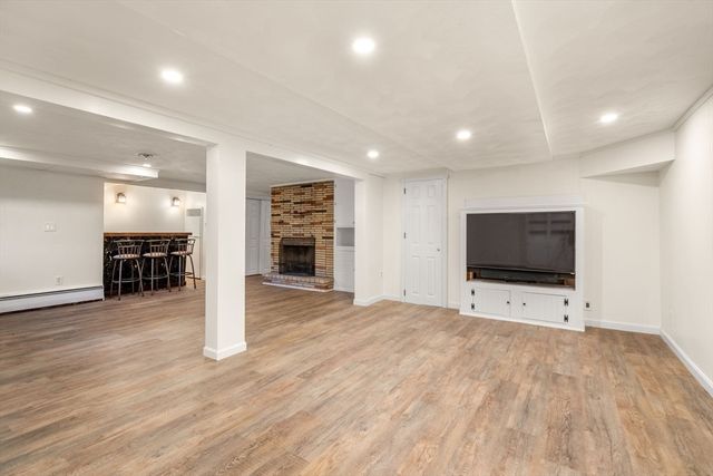 62 Shaw Rd, Belmont, MA 02478
