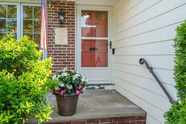62 Shaw Rd, Belmont, MA 02478