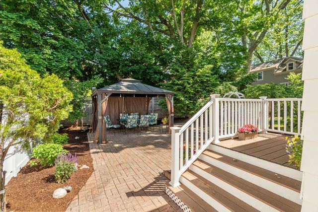 62 Shaw Rd, Belmont, MA 02478