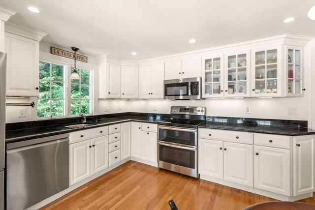 62 Shaw Rd, Belmont, MA 02478