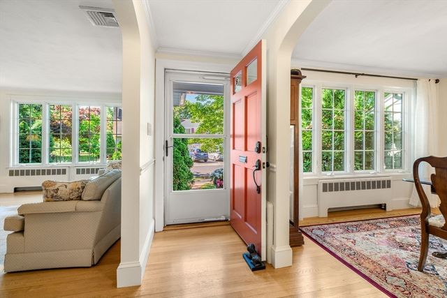 62 Shaw Rd, Belmont, MA 02478