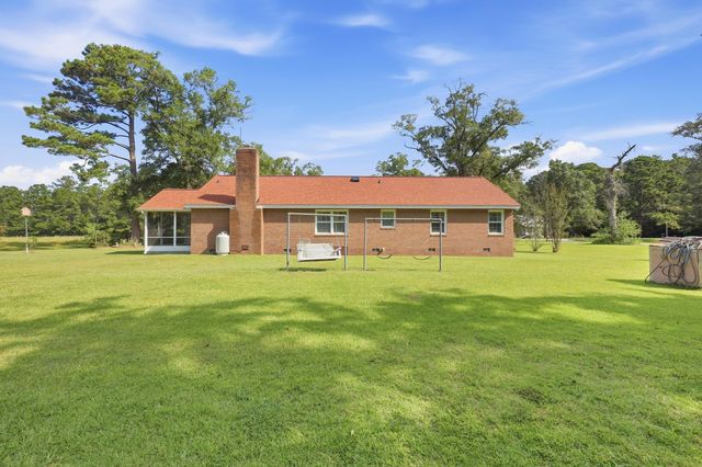 228 Jessamine Ave., Georgetown, SC 29440