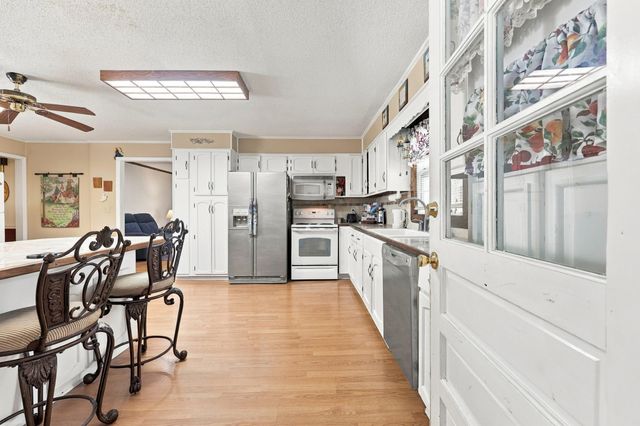 228 Jessamine Ave., Georgetown, SC 29440