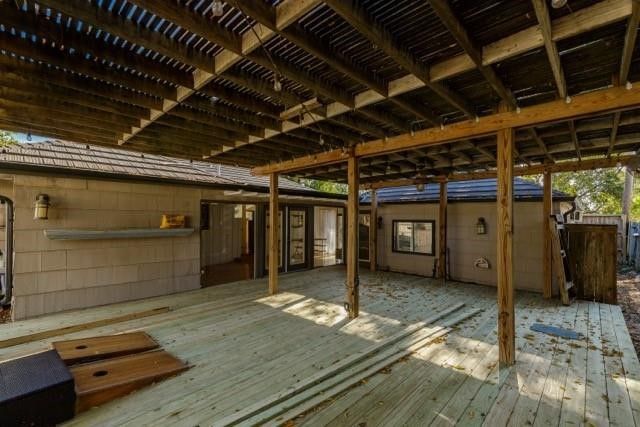 452 Delaine Dr, Corpus Christi, TX 78411