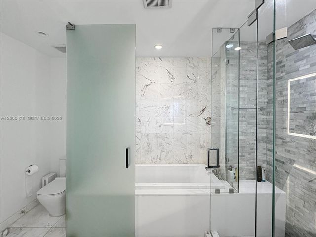 851 NE 1st Ave 3210, Miami, FL 33132