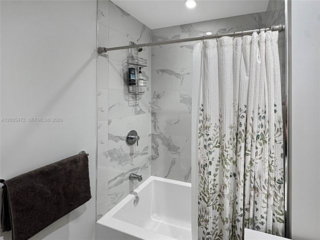 851 NE 1st Ave 3210, Miami, FL 33132