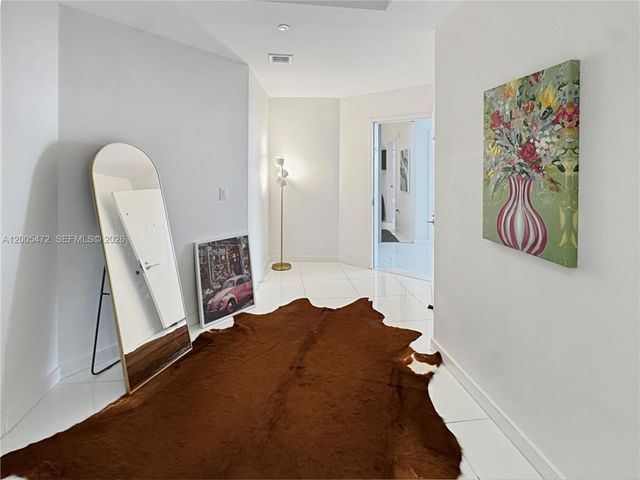 851 NE 1st Ave 3210, Miami, FL 33132