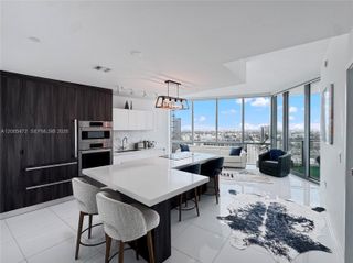 851 NE 1st Ave 3210, Miami, FL 33132