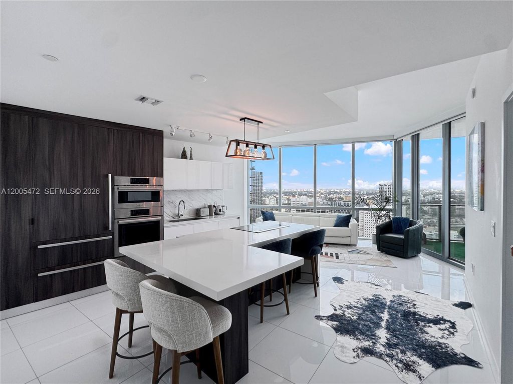 851 NE 1st Ave 3210, Miami, FL 33132