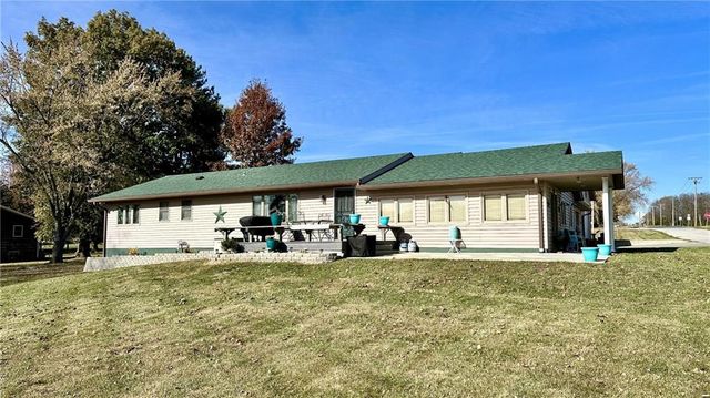 1803 Hunter Road, Trenton, MO 64683
