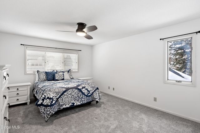 73 Pepper Lane, Greenfield, NY 12866