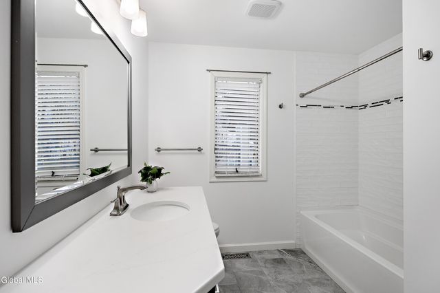 73 Pepper Lane, Greenfield, NY 12866