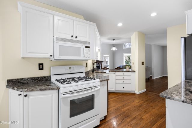 73 Pepper Lane, Greenfield, NY 12866