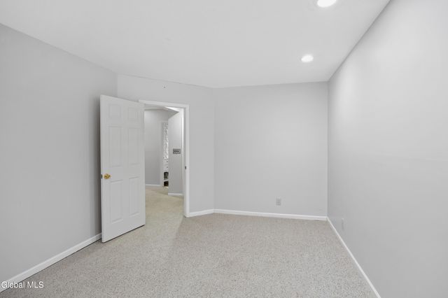 73 Pepper Lane, Greenfield, NY 12866