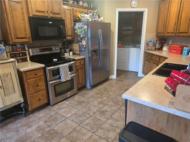 614 S Connor Street S, Odessa, MO 64076
