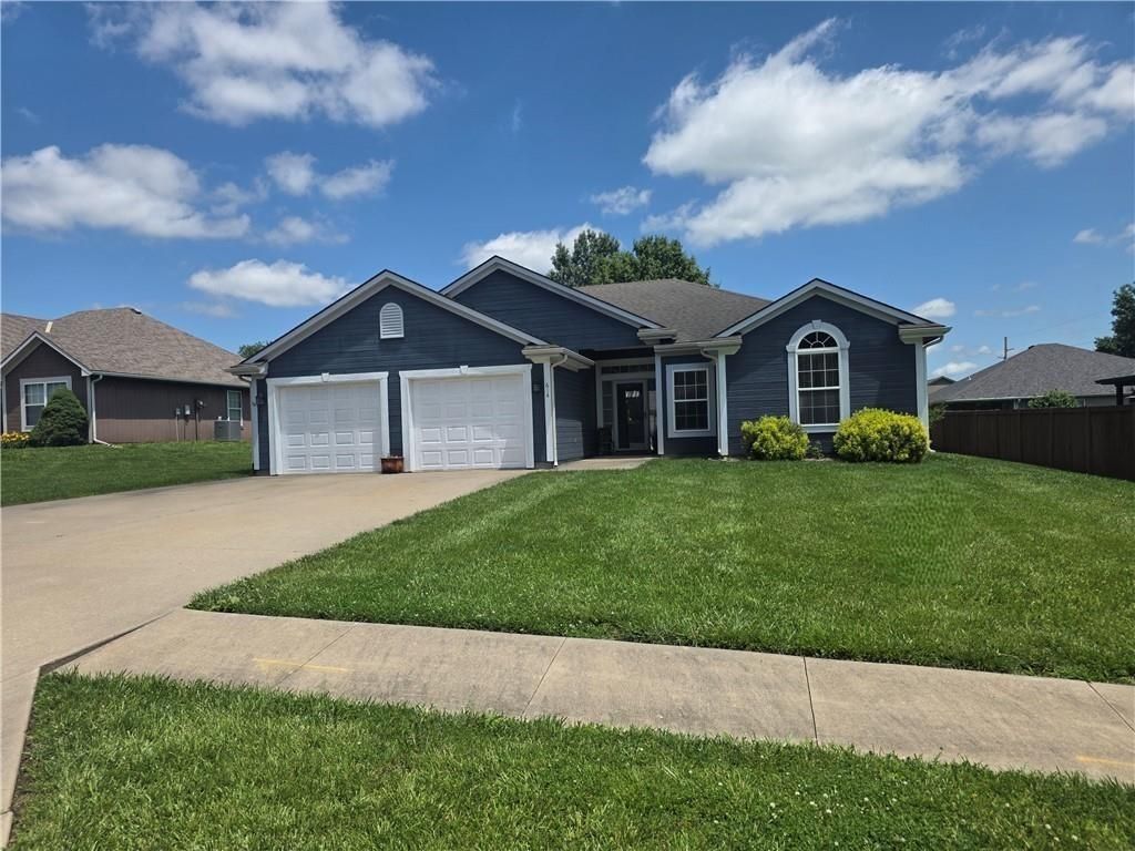 614 S Connor Street S, Odessa, MO 64076