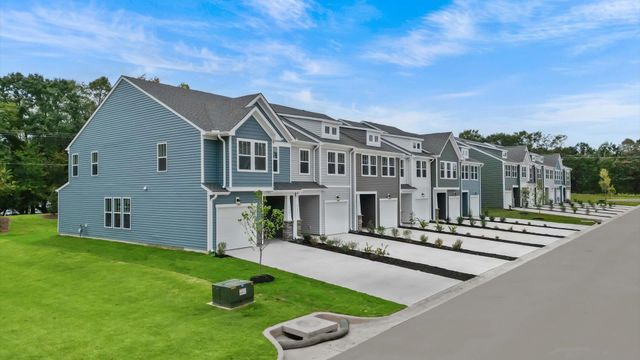 513 W Norvell Court, Spartanburg, SC 29307