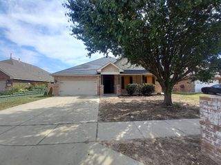 5828 Caballo Street, Fort Worth, TX 76179