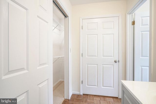 225 WAGON WHEEL LN, Columbus, NJ 08022