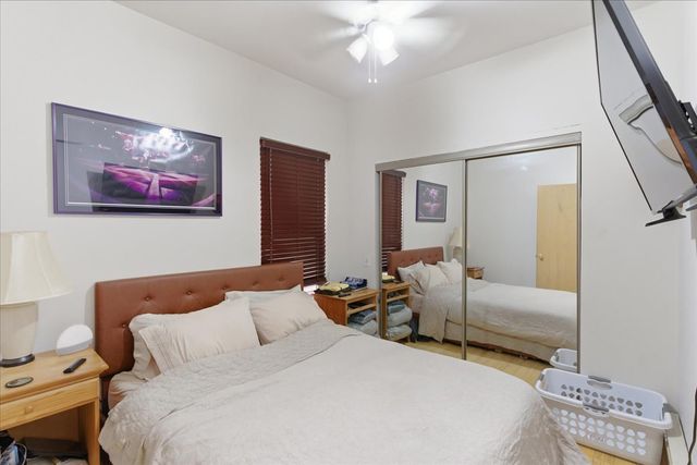 2016 W Charleston Avenue, Chicago, IL 60647