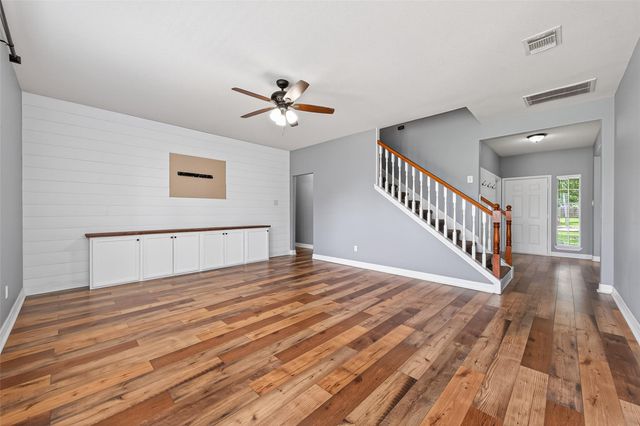 232 Doncaster Street, Conroe, TX 77303