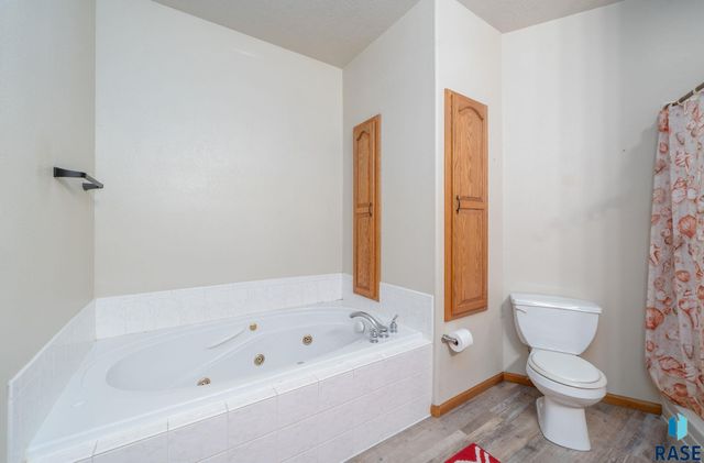 601 S Palmer Dr Drive, Brandon, SD 57005