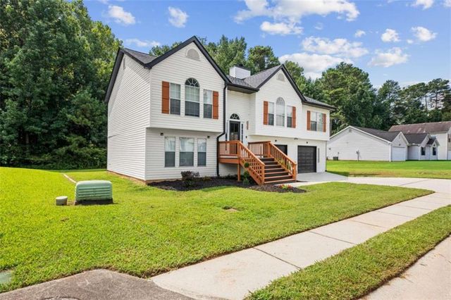 7153 New Dale Road, Rex, GA 30273