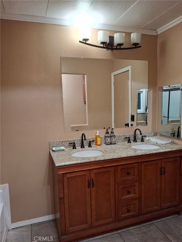 15455 Glenoaks Boulevard 226, Sylmar, CA 91342