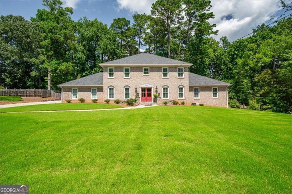 2207 Forestglade Drive, Stone Mountain, GA 30087