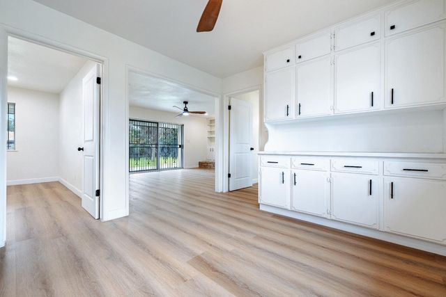 5167 E Balch Avenue, Fresno, CA 93727