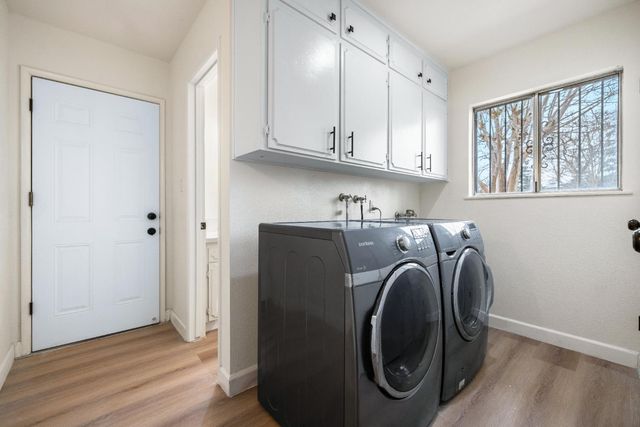 5167 E Balch Avenue, Fresno, CA 93727