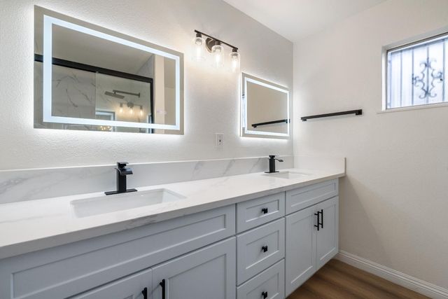 5167 E Balch Avenue, Fresno, CA 93727