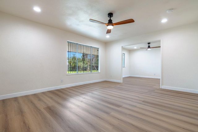 5167 E Balch Avenue, Fresno, CA 93727