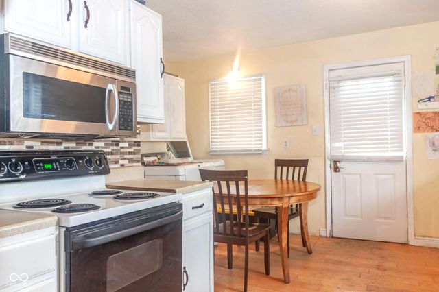 321 E 34th Street, Anderson, IN 46013