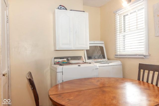 321 E 34th Street, Anderson, IN 46013