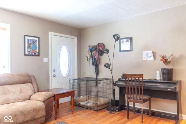 321 E 34th Street, Anderson, IN 46013