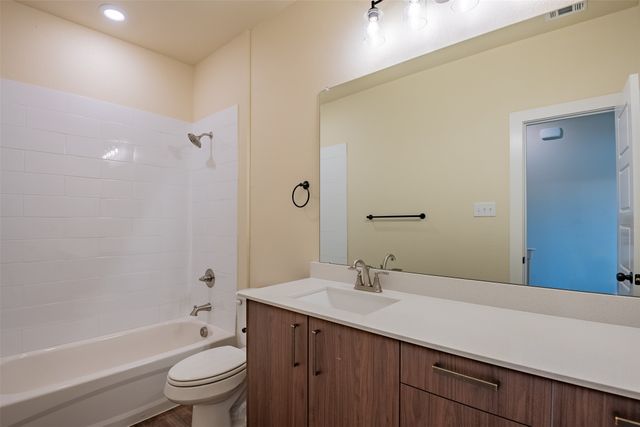 728 Wheatfield Drive 724, Venus, TX 76084