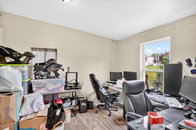 407 S Clarke Avenue, Clever, MO 65631