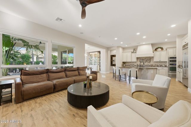 266 E LADDOOS Avenue, Queen Creek, AZ 85140