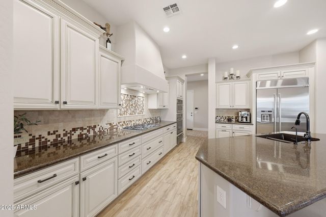 266 E LADDOOS Avenue, Queen Creek, AZ 85140