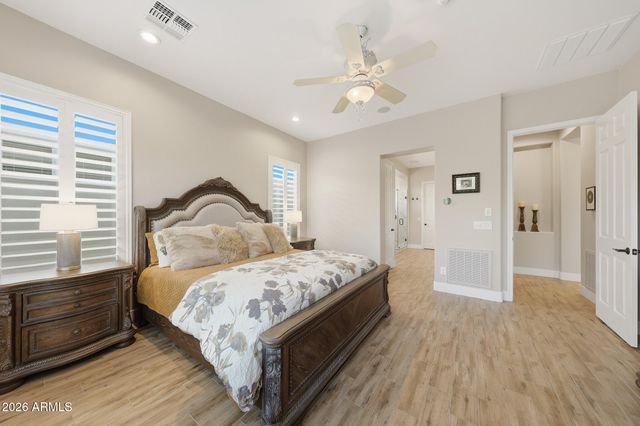 266 E LADDOOS Avenue, Queen Creek, AZ 85140